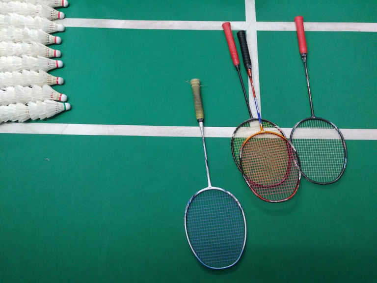 How To Choose Your Badminton Racket